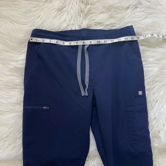 Figs Women’s Yola Scrub Pant in Navy Size Medium - Picture 4 of 7